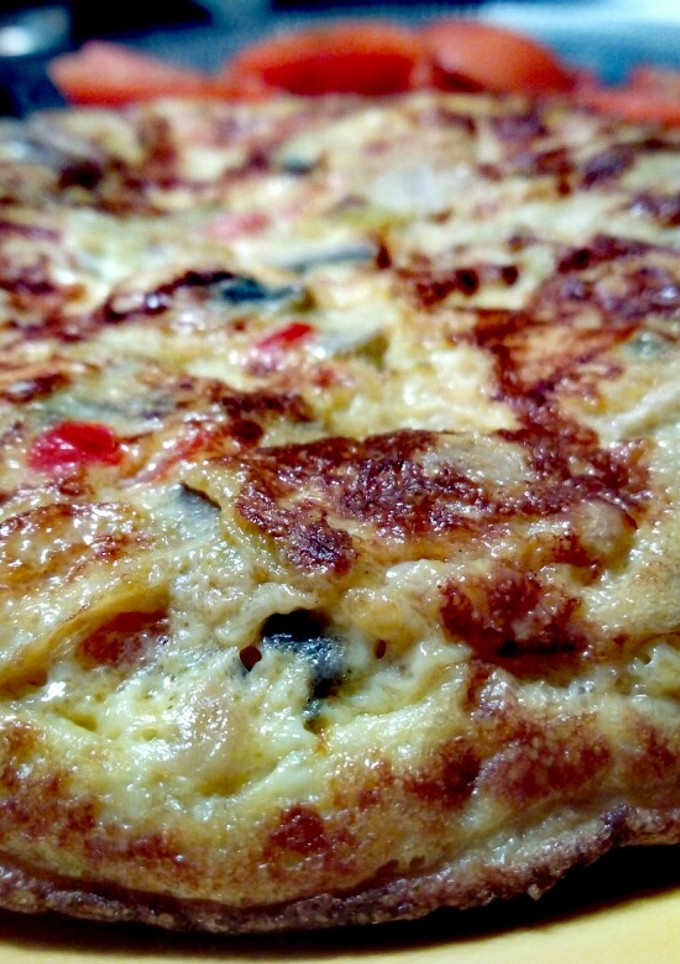 Una foto de Tortilla de verduras con queso