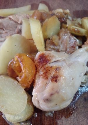 Una foto de Pollo marinado agridulce en sartén