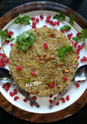 A picture of Sweet potato Poha / Shakarkand ka kees 🍠🍠🍠.