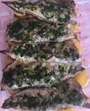 Caballa al horno con papas y pimientos