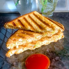 A picture of Taro Root Sandwich (Arbi).