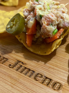 Una foto de Ensalada de jurel ahumado