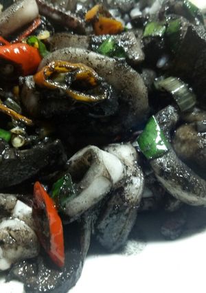 Foto resep Tumis Cumi Tinta