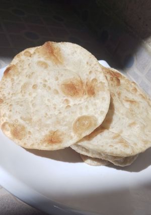 A picture of (Bury bread)خبز البوري الهندي بدقيق الكسڨا النجيري..🇨🇮🇳🇬.