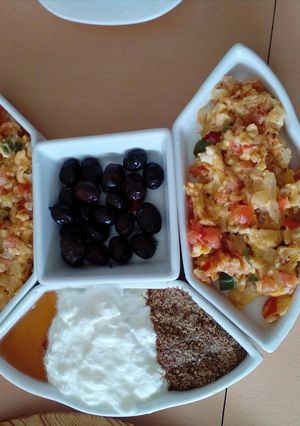 صورة لوصفة شكشوكه بالطماطم 😋