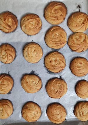 A picture of Rosette cookies.