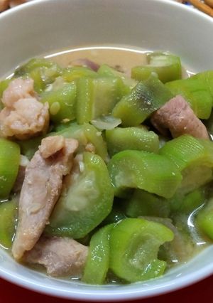 Hình của món Mướp xào thịt vai heo.
