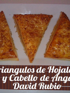 Una foto de Triángulos de hojaldre y cabello de ángel