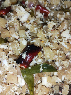 வாழைத்தண்டு பொரியல்(valaithandu poriyal recipe in tamil) செய்முறை முக்கிய புகைப்படம்