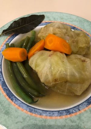 Una foto de Rollo de repollo Japonés RORUQYABETU 🇺🇾🇯🇵ロールキャベツ