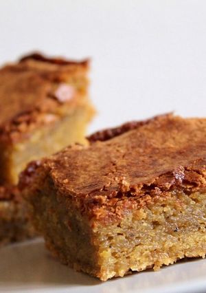 A picture of Brown butter blondies.