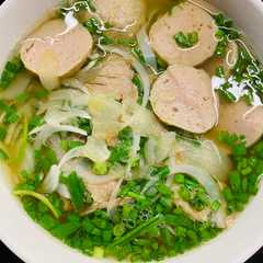 Phở bò nấu trong 2 tiếng, ngon như ngoài tiệm mà không dùng đường, bột ngọt, bột nêm, hay xương ống-レシピのメイン写真