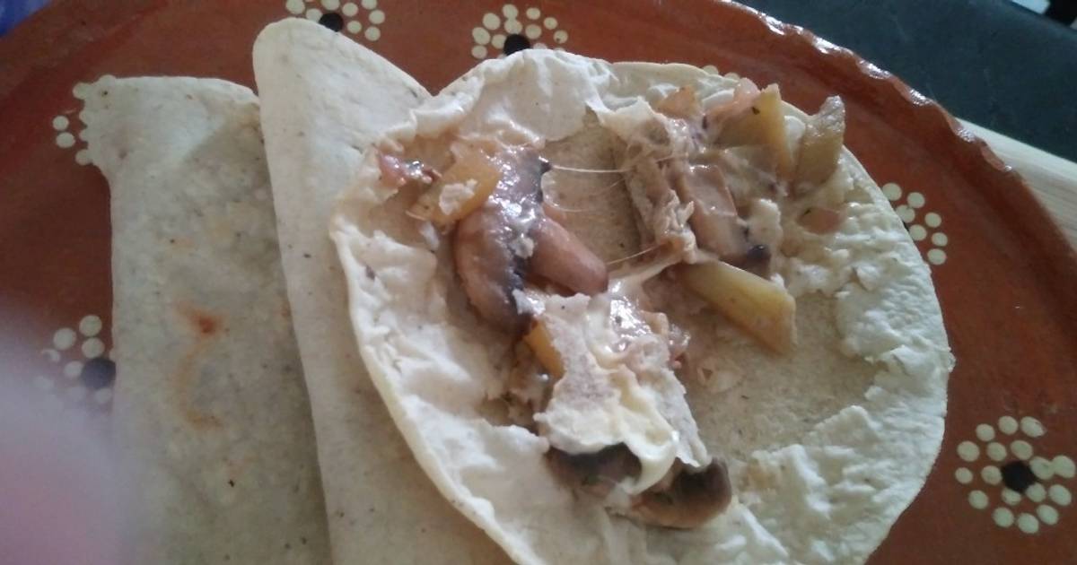 Quesadillas de cáscaras de papa Receta de Lizzy Cookpad