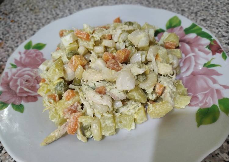 Ensalada cocida de pollo