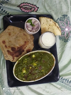પાલક પનીર (Palak Paneer Recipe In Gujarati) રેસીપી મુખ્ય ફોટો