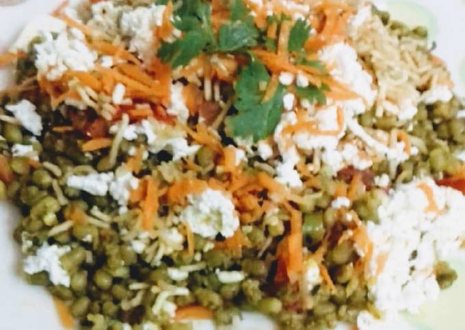 Sprouts Moong (Green lentils)Healthy Breakfast