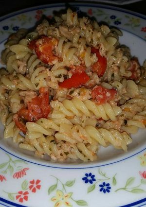 Foto di Pasta al tonno bianca
