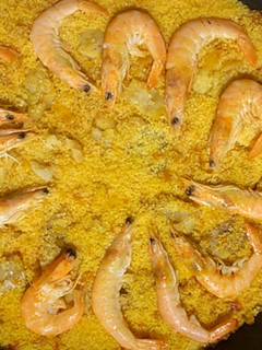 Una foto de Cuscús con abadejo y langostinos