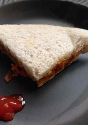 ব্রেড স্যান্ডউইচ(brade sandwich recipe in Bengali) রেসিপির প্রধান ছবি