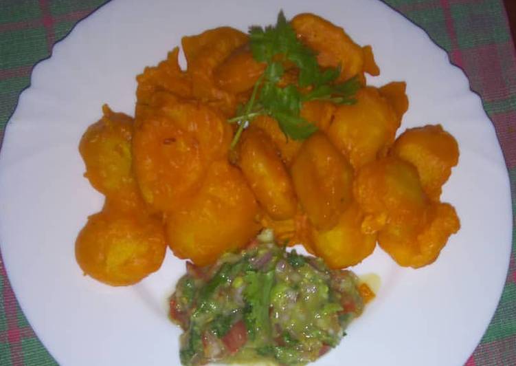 Steps to Make Quick Viazi karai (potato drops)