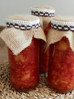 Una foto de Tomate en conserva