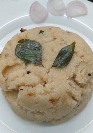 A picture of Semolina (white rava).