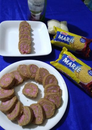 A picture of Rose flavoured Swiss Rolls.