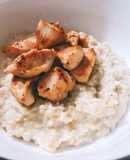 Cháo yến mạch ăn kèm ức gà áp chảo