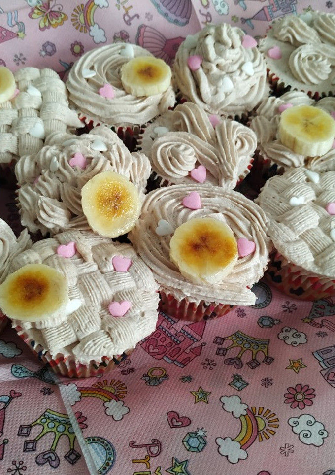 Una foto de Cupcake marmolado de plátano