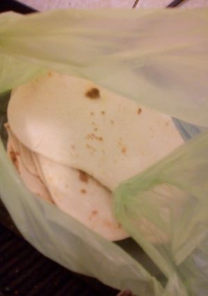 Una foto de Tortilla para taco, fajita y/o burrito