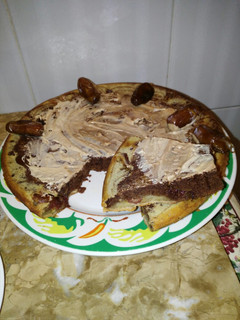 Una foto de Torta de cacao con dátiles sin horno