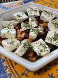 Salade de betteraves rouges au riz jaune, fonds d’artichauts et ricotta