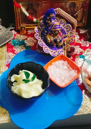 A picture of Makhan mishri (Bhog Prasad) 🙏🌹🌹.