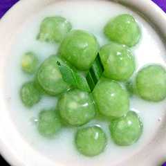 A picture of Kolak Candil Singkong.