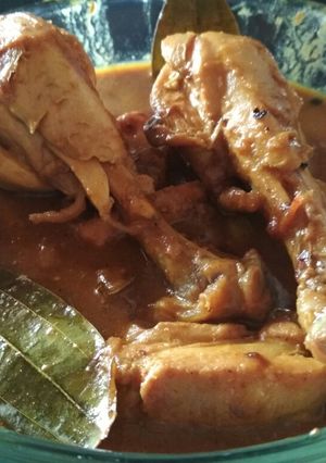 A picture of Dum Chicken Masala.