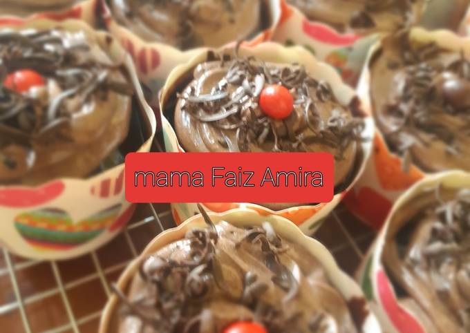 Cara membuat Cake Cokelat lumer a.k.a Brownis Kukus Cara membuat Cake Cokelat lumer a.k.a Brownis Kukus