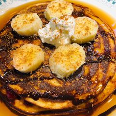 A picture of Yummy Peanut 🥜 Butter & Jelly Stuffed Pancakes 🥞.