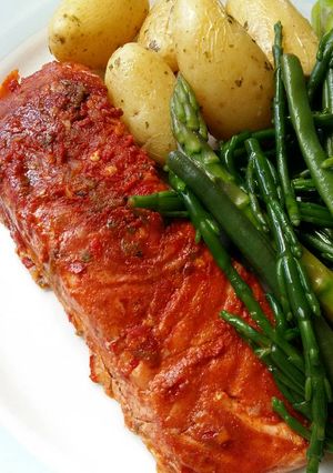 A picture of Vickys Hot & Spicy Chipotle Chilli Salmon, GF DF EF SF NF.