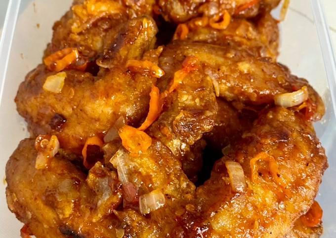 Bagaimana Menyiapkan Spicy chicken wings ala wingstop, Enak Banget