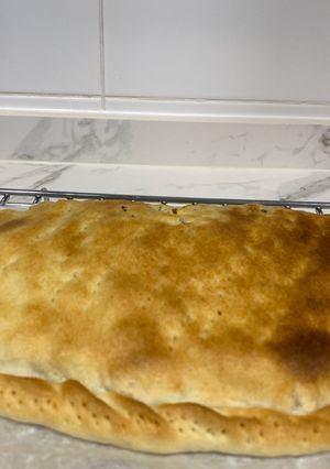 Una foto de Empanada de carne, pollo y bacon