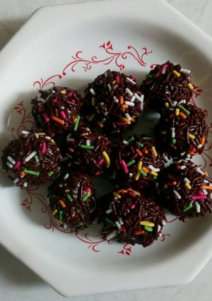 Foto resep Bola Bola Coklat Legit
