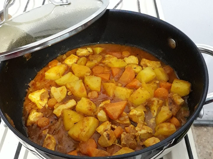 Langkah Mudah untuk Membuat Resep Ayam Kentang Rica-rica yang Lezat Sekali Anti Ribet, Uenak Banget