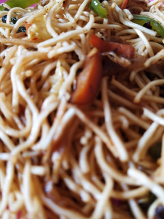 ভেজ চাউমিন(veg chow mein recipe in Bengali) রেসিপির প্রধান ছবি