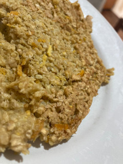 Una foto de Hot cakes de avena, naranja y coco