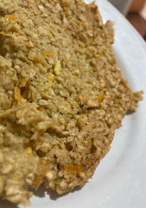 Una foto de Hot cakes de avena, naranja y coco