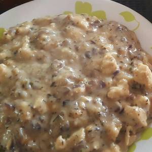 Pollo trozado con salsa blanca light
