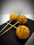 Chupa Chups de quesito y fiambre de pavo(bolitas)
