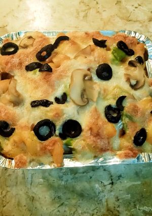 A picture of 3 colour Baked pasta.