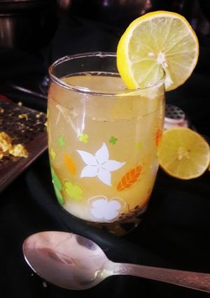 A picture of Lemon ginger juice.