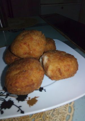 A picture of Spicy rice ball.